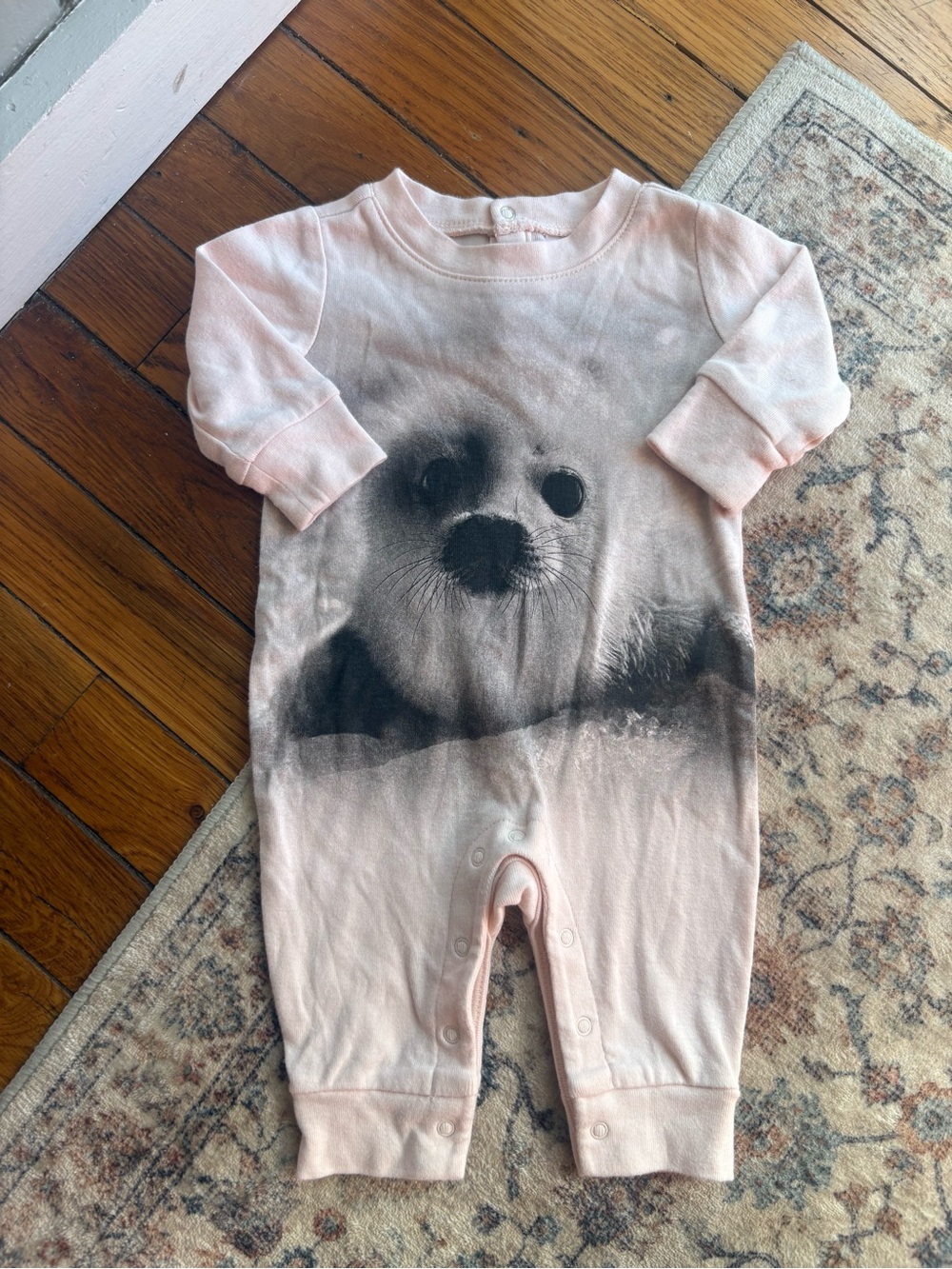Baby Gap 0/3M Seal Animal Print Sleeper Open Foot & Hands Ivory